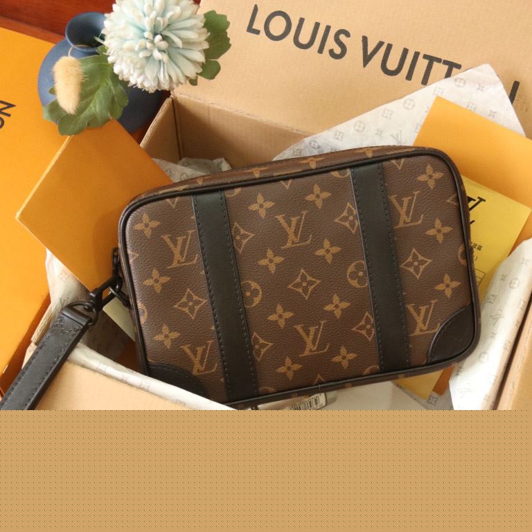 LV Clutch Bags